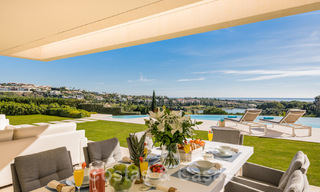 Eerstelijns golf luxevilla in een elegante moderne stijl met prachtig golf- en zeezicht te koop in Los Flamingos Golfresort in Marbella - Benahavis 48993 