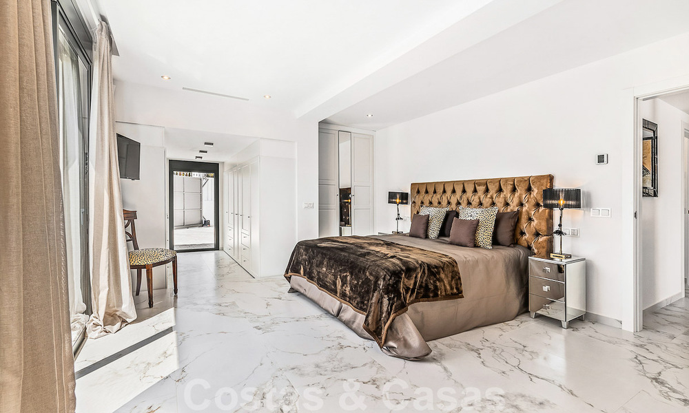 Instapklaar! Eén niveau villa te koop met 4 slaapkamers, op 400m van het strand op de New Golden Mile, Marbella - Estepona 50004