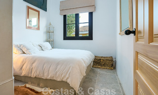 Sfeervolle, karakteristieke villa in Ibiza-stijl te koop met een groot separaat gastenverblijf gelegen in West Marbella 49951 