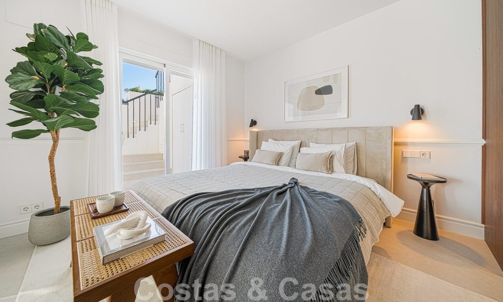 Zeer bekoorlijk en ruim luxe penthouse te koop met open zeezicht vanaf het solarium in La Quinta, Benahavis - Marbella 49985