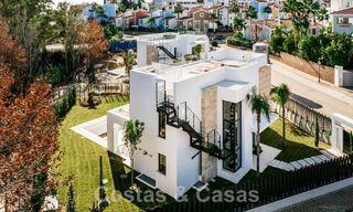 2 prestigieuze nieuwbouwvilla’s te koop op loopafstand van een schitterend golfclubhuis op de New Golden Mile, tussen Marbella en Estepona 64367 