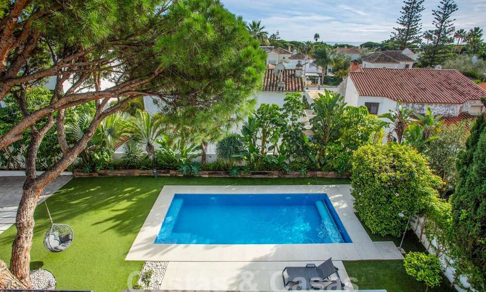 Moderne en luxueuze villa te koop, centraal gelegen op wandelafstand van het strand, beachside op de Golden Mile van Marbella 60473
