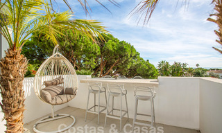 Moderne en luxueuze villa te koop, centraal gelegen op wandelafstand van het strand, beachside op de Golden Mile van Marbella 60493 