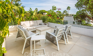 Moderne en luxueuze villa te koop, centraal gelegen op wandelafstand van het strand, beachside op de Golden Mile van Marbella 60495 