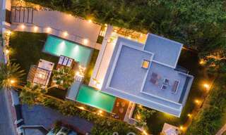 Moderne luxevilla te koop met een eigentijds design, gelegen op korte afstand van Puerto Banus, Marbella 49431 
