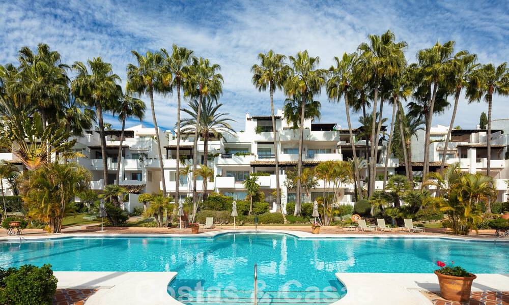 Magnifiek luxe penthouse met ruime terrassen en 4 slaapkamers te koop in Puente Romano, Golden Mile, Marbella 49737