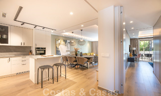 Verfijnd appartement te koop op enkele stappen van het strand, gelegen in Puente Romano op de Golden Mile in Marbella 49771 