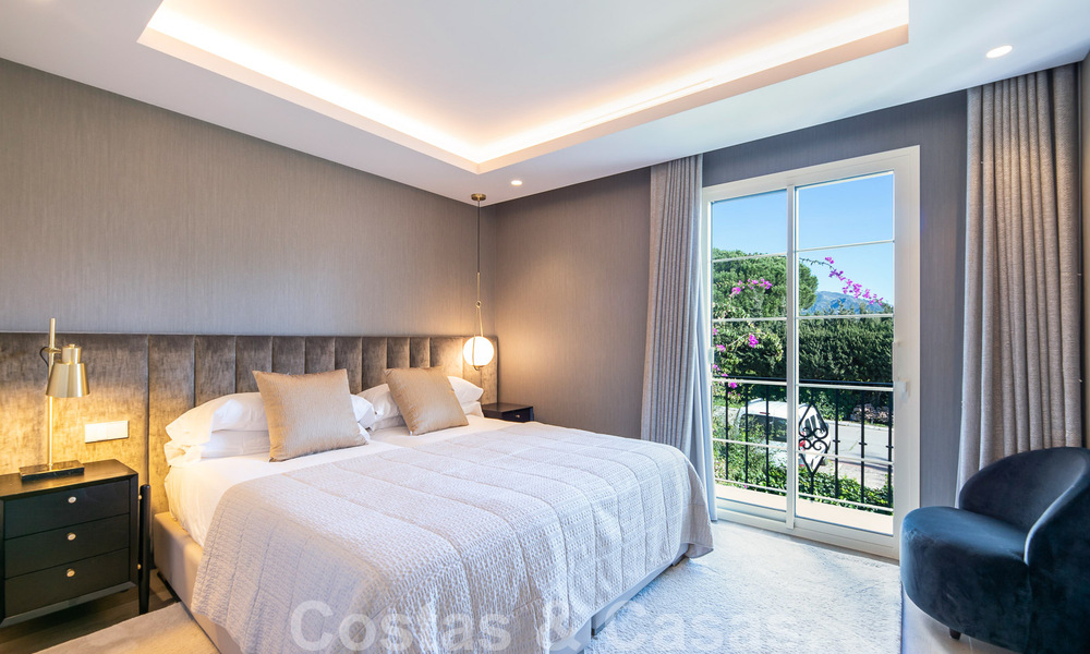 Verfijnd appartement te koop op enkele stappen van het strand, gelegen in Puente Romano op de Golden Mile in Marbella 49778
