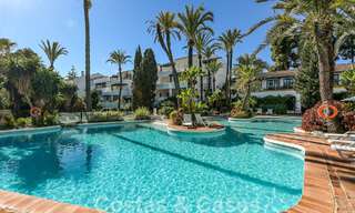 Verfijnd appartement te koop op enkele stappen van het strand, gelegen in Puente Romano op de Golden Mile in Marbella 49793 