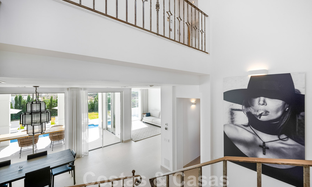 Ruime Mediterrane villa te koop gelegen in een bevoorrechte urbanisatie van Nueva Andalucia, Marbella 50572