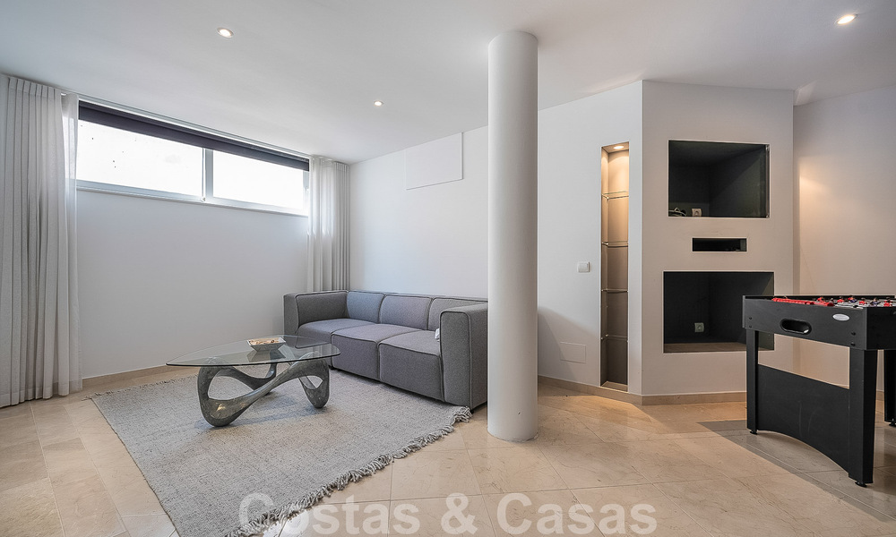 Ruime Mediterrane villa te koop gelegen in een bevoorrechte urbanisatie van Nueva Andalucia, Marbella 50593