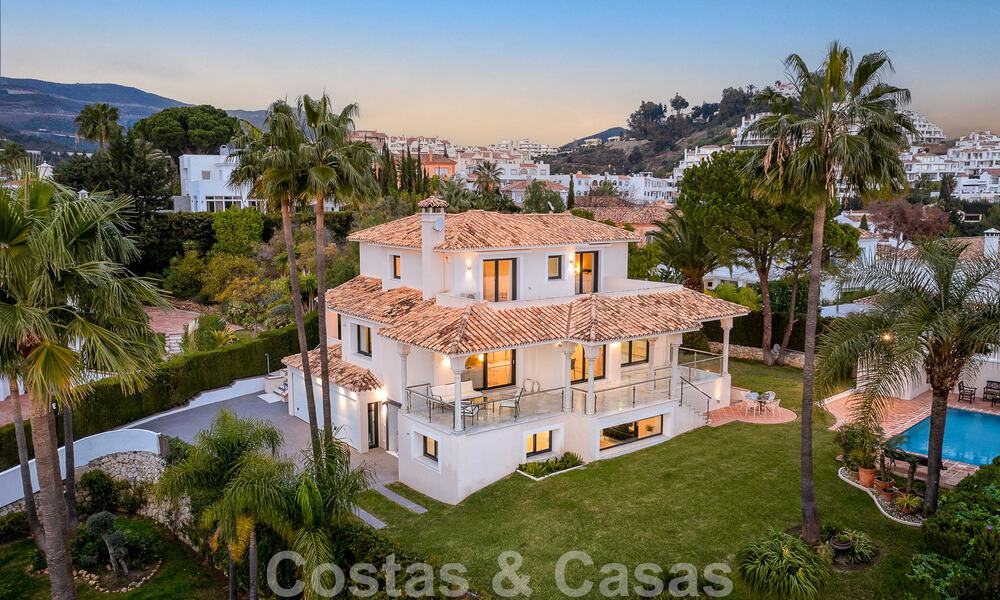 Spaanse luxevilla te koop met Mediterrane bouwstijl gelegen in het hartje van Nueva Andalucia’s golfvallei in Marbella 50650