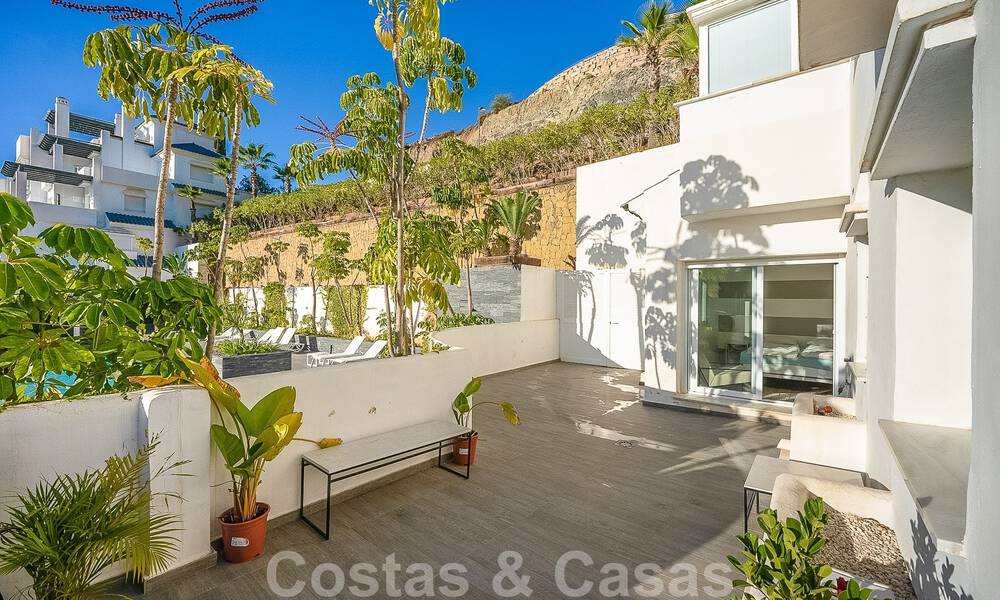 Ruim appartement te koop met ruime terrassen en een onverstoord zeezicht in Benahavis - Marbella 50698