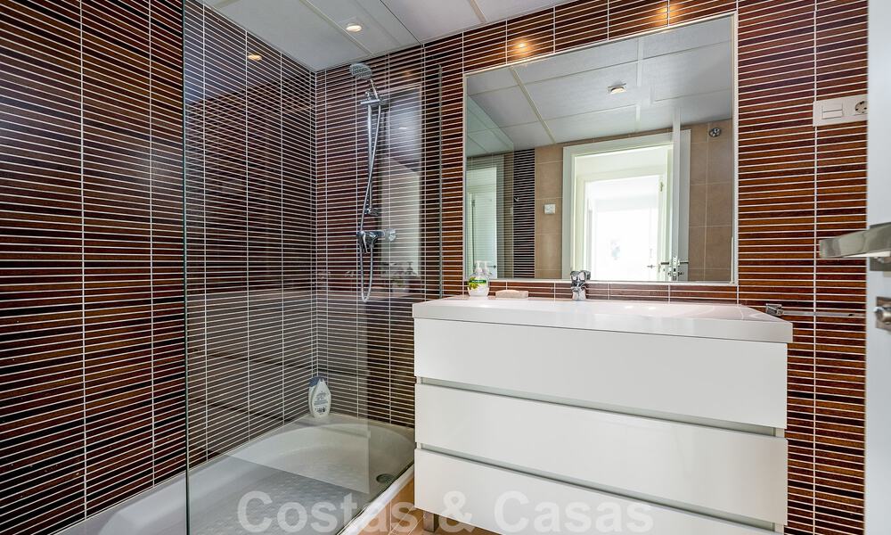 Ruim appartement te koop met ruime terrassen en een onverstoord zeezicht in Benahavis - Marbella 50707