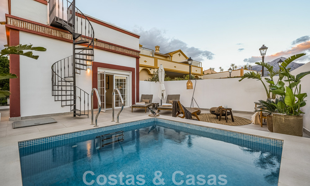 Recent gerenoveerde villa te koop, met panoramisch zeezicht gelegen in het begeerde Nueva Andalucia, Marbella 51342