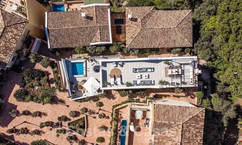 Recent gerenoveerde villa te koop, met panoramisch zeezicht gelegen in het begeerde Nueva Andalucia, Marbella 51349