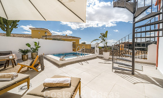 Recent gerenoveerde villa te koop, met panoramisch zeezicht gelegen in het begeerde Nueva Andalucia, Marbella 51353 