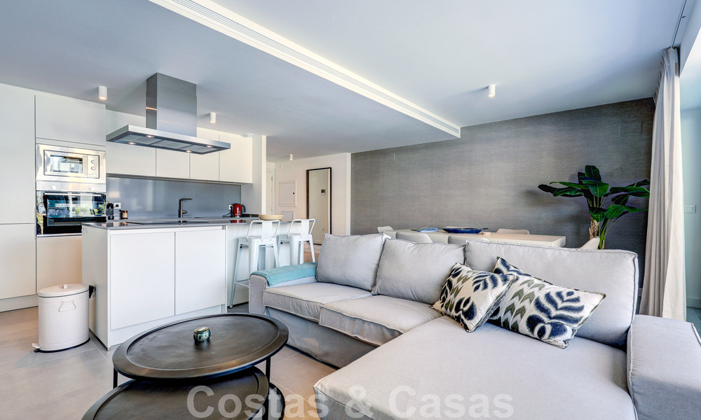 Instapklaar, modern 3-slaapkamer appartement te koop in een golfresort op de New Golden Mile, tussen Marbella en Estepona 50811