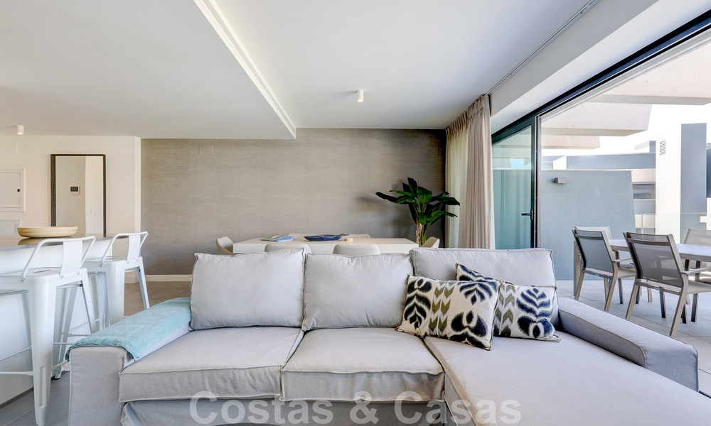 Instapklaar, modern 3-slaapkamer appartement te koop in een golfresort op de New Golden Mile, tussen Marbella en Estepona 50812