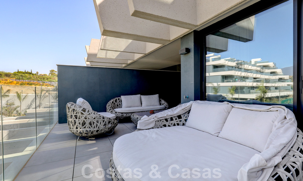 Instapklaar, modern 3-slaapkamer appartement te koop in een golfresort op de New Golden Mile, tussen Marbella en Estepona 50818