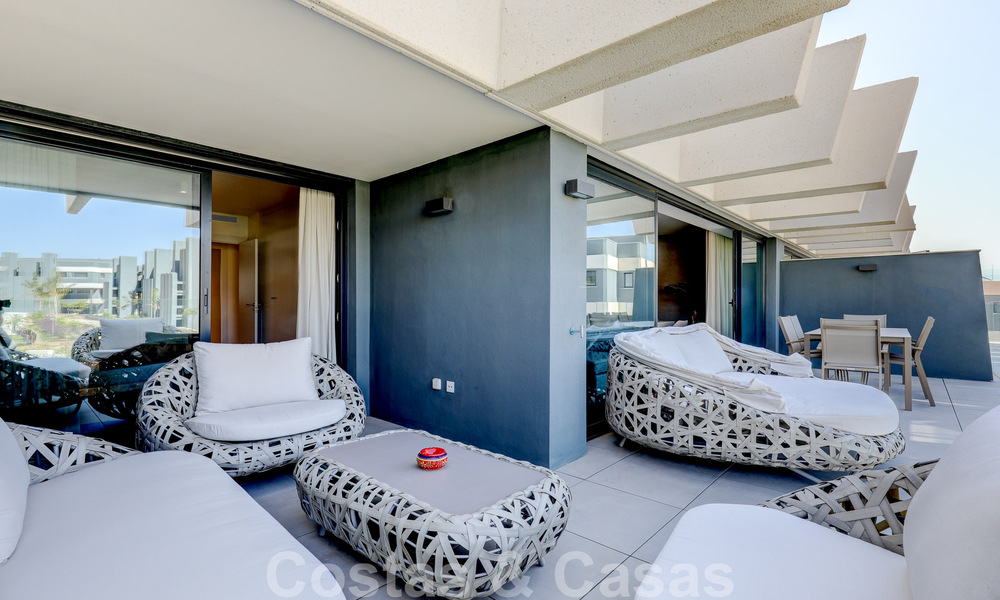 Instapklaar, modern 3-slaapkamer appartement te koop in een golfresort op de New Golden Mile, tussen Marbella en Estepona 50820