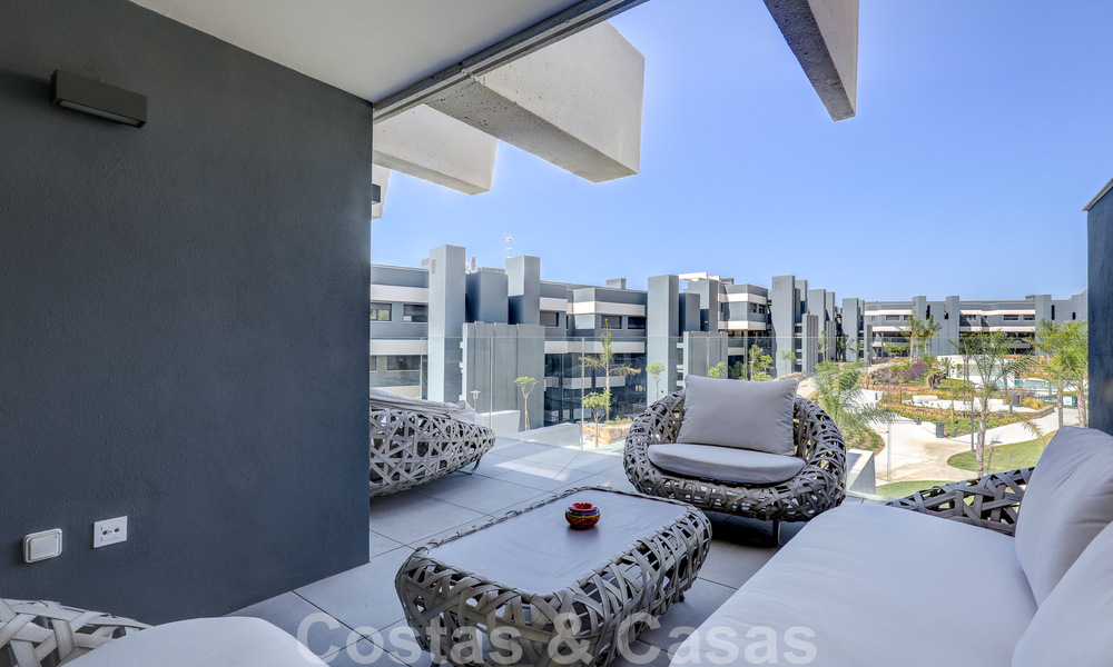 Instapklaar, modern 3-slaapkamer appartement te koop in een golfresort op de New Golden Mile, tussen Marbella en Estepona 50821