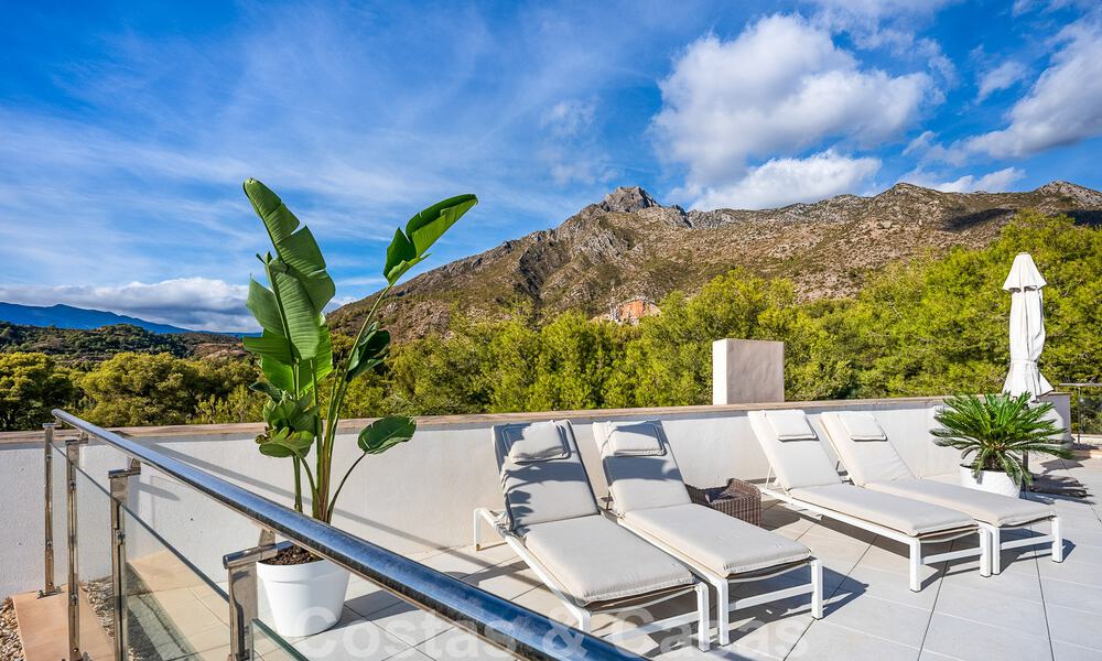 Ruime halfvrijstaande woning te koop met schitterend zeezicht, in Sierra Blanca, op de Golden Mila van Marbella 51126