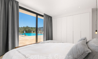 Instapklare luxevilla te koop grenzend aan de Las Brisas golfbaan, in een afgeschermde wijk in Nueva Andalucia’s golfvallei, Marbella 51439 