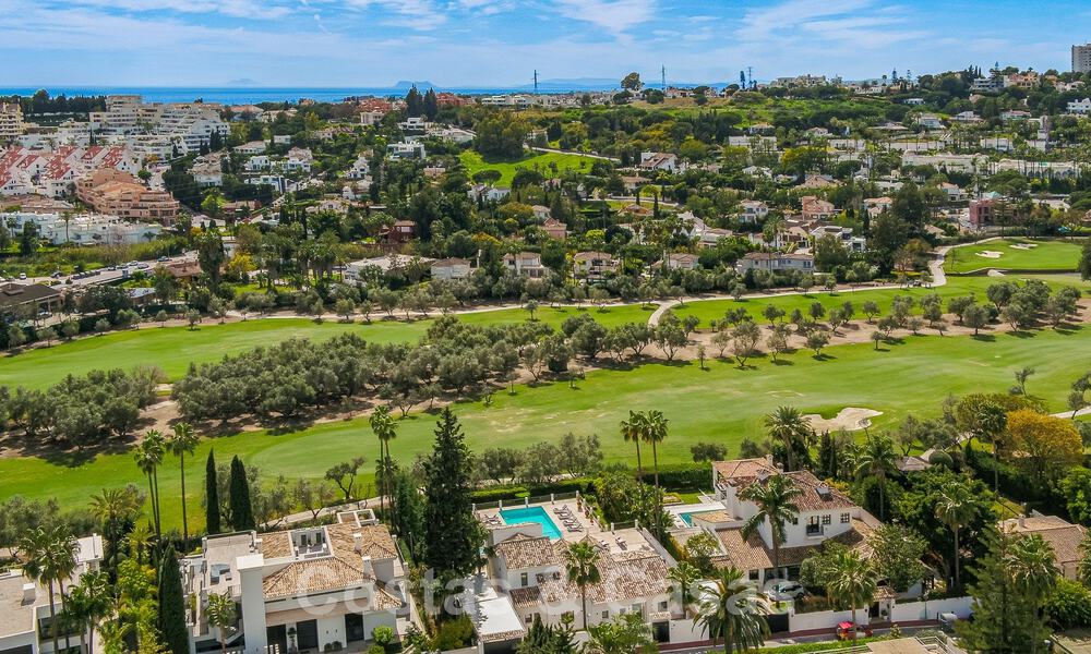 Instapklare luxevilla te koop grenzend aan de Las Brisas golfbaan, in een afgeschermde wijk in Nueva Andalucia’s golfvallei, Marbella 52084