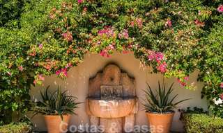 Spaanse villa te koop met Mediterrane bouwstijl en een grote tuin gelegen nabij San Pedro in Marbella - Benahavis 52486 