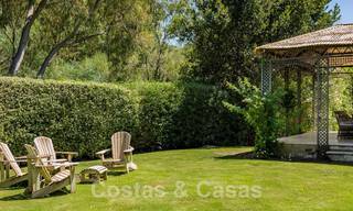 Spaanse villa te koop met Mediterrane bouwstijl en een grote tuin gelegen nabij San Pedro in Marbella - Benahavis 52491 