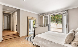 Spaanse villa te koop met Mediterrane bouwstijl en een grote tuin gelegen nabij San Pedro in Marbella - Benahavis 52518 