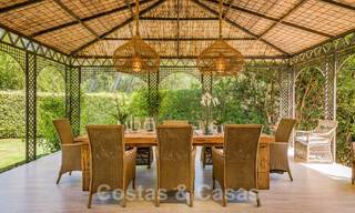 Spaanse villa te koop met Mediterrane bouwstijl en een grote tuin gelegen nabij San Pedro in Marbella - Benahavis 52522 