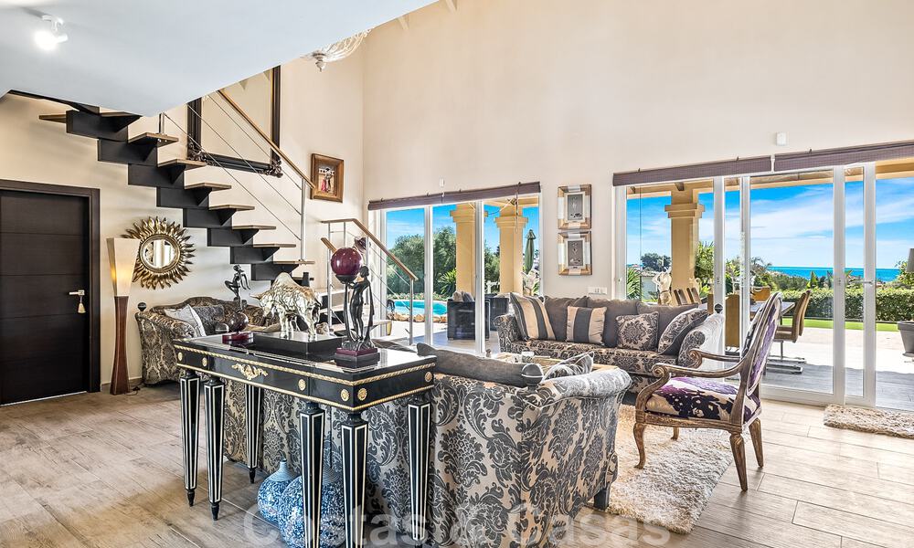 Traditionele luxevilla te koop met prachtig uitzicht op de grens van Marbella en Mijas 51717