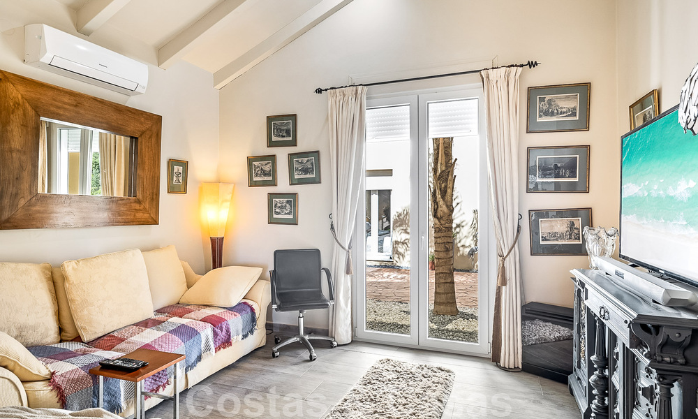 Traditionele luxevilla te koop met prachtig uitzicht op de grens van Marbella en Mijas 51723