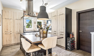 Traditionele luxevilla te koop met prachtig uitzicht op de grens van Marbella en Mijas 51725 