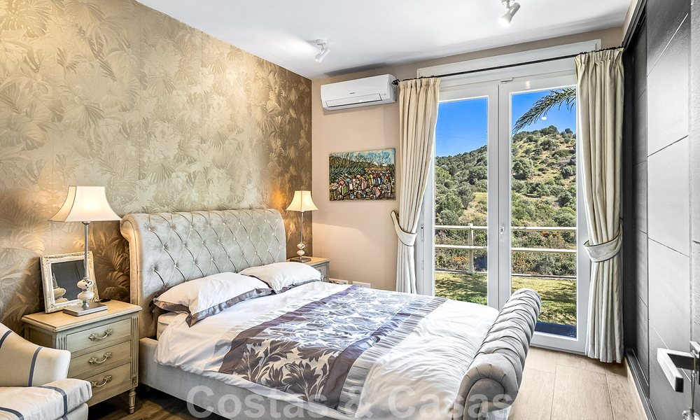 Traditionele luxevilla te koop met prachtig uitzicht op de grens van Marbella en Mijas 51729
