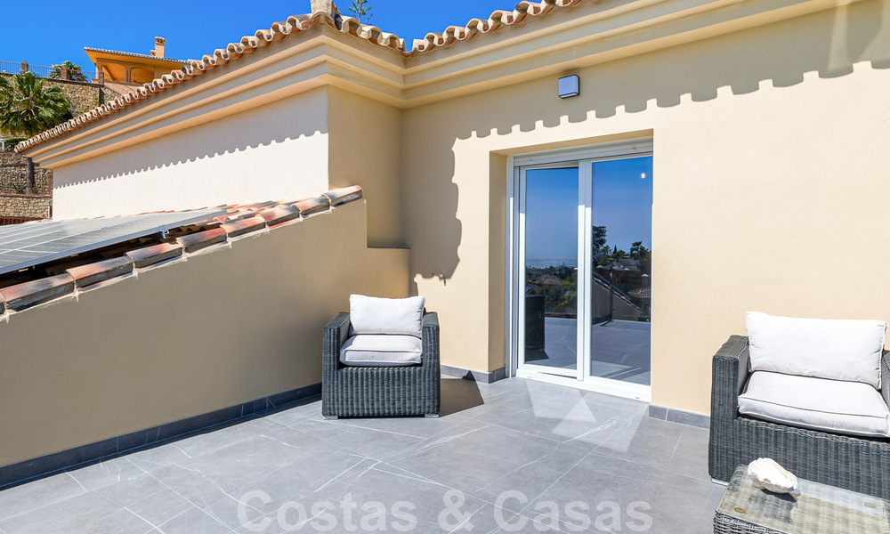 Traditionele luxevilla te koop met prachtig uitzicht op de grens van Marbella en Mijas 51742