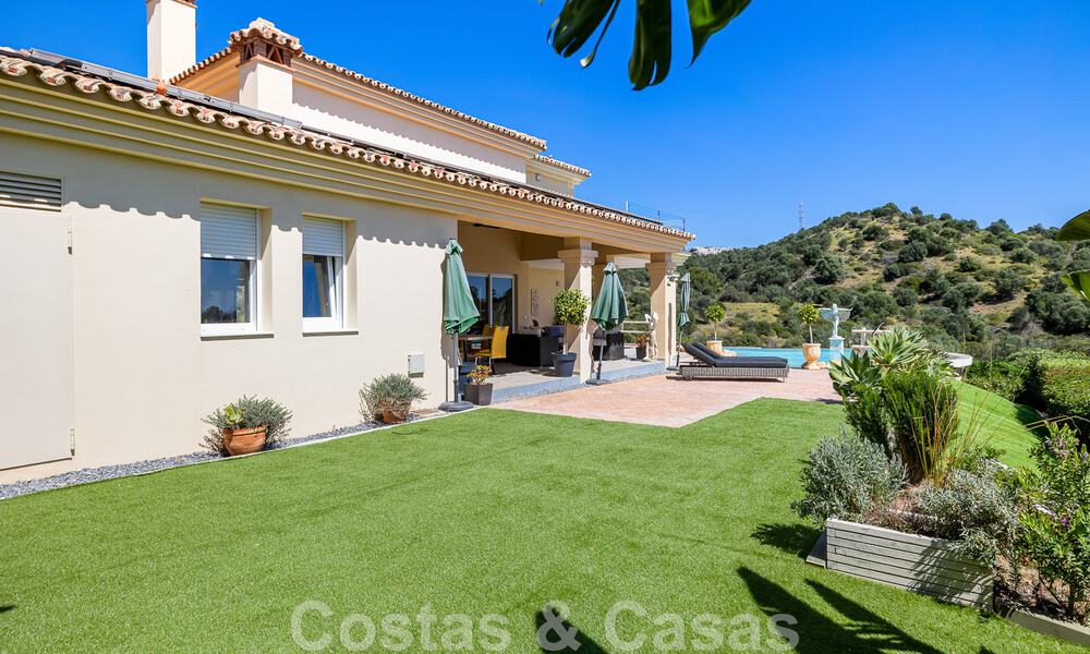 Traditionele luxevilla te koop met prachtig uitzicht op de grens van Marbella en Mijas 51744