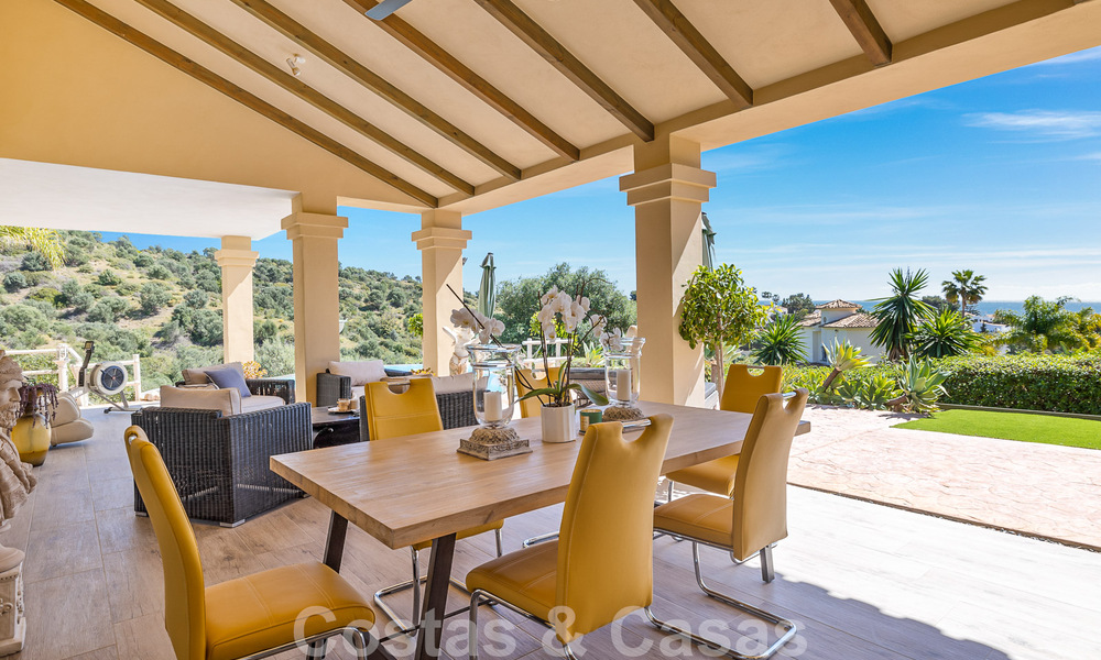 Traditionele luxevilla te koop met prachtig uitzicht op de grens van Marbella en Mijas 51751
