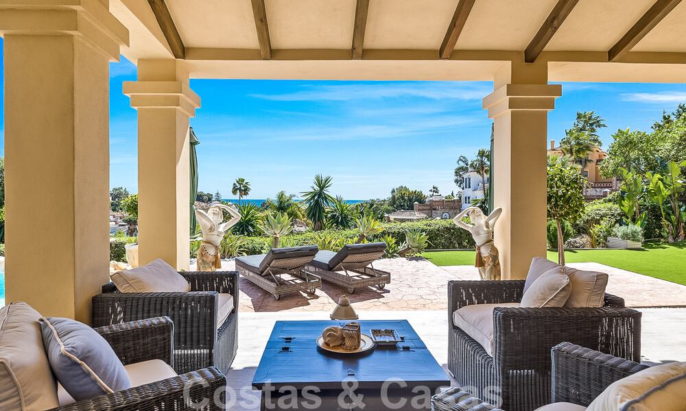 Traditionele luxevilla te koop met prachtig uitzicht op de grens van Marbella en Mijas 51755