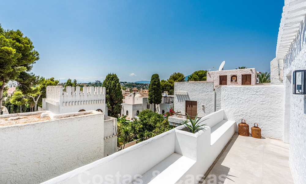 Gerenoveerd penthouse met groot solarium te koop, op wandelafstand van voorzieningen en zelfs Puerto Banus, Marbella 52868