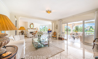 Traditioneel-mediterrane luxevilla te koop met zeezicht in een gated community op de Golden Mile van Marbella 54423 