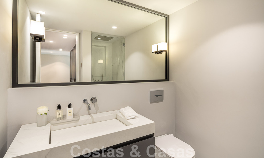 Luxueus gerenoveerd appartement te koop met 3 slaapkamers in Puente Romano op de Golden Mile, Marbella 51764