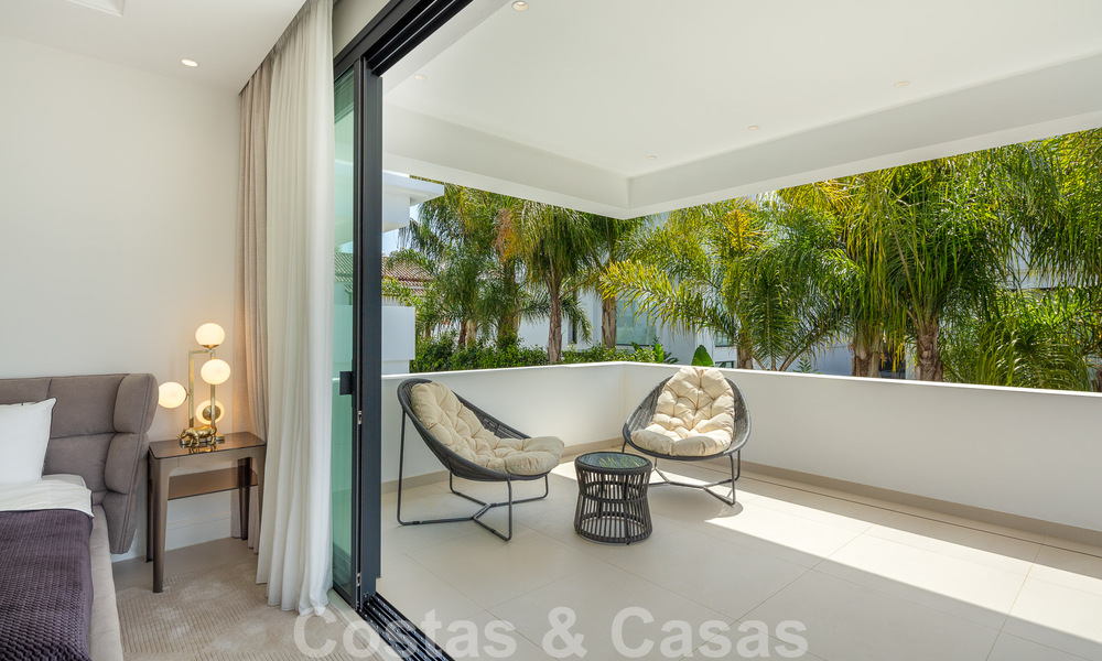 Instapklare, moderne luxevilla te koop, beachside Golden Mile, Marbella 51794