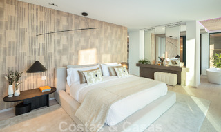 Instapklare. Exclusieve, nieuwe villa met onbelemmerd zeezicht te koop, gelegen in een beveiligde wijk in La Quinta, Marbella - Benahavis 51854 