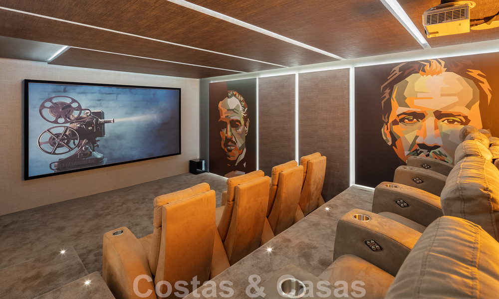 Instapklare. Exclusieve, nieuwe villa met onbelemmerd zeezicht te koop, gelegen in een beveiligde wijk in La Quinta, Marbella - Benahavis 51865