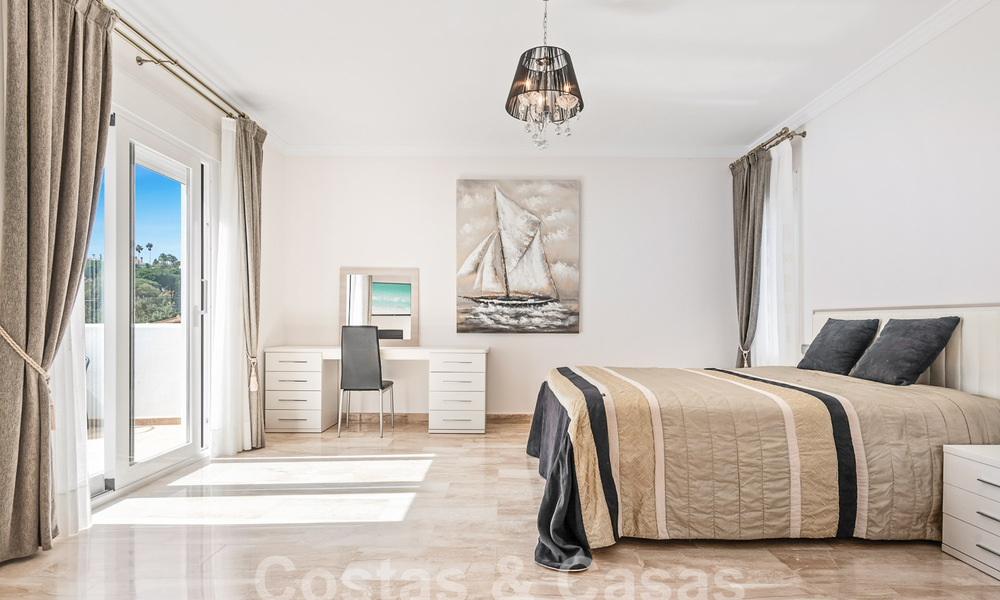 Charmante villa te koop dicht bij het strand van Elviria ten oosten van Marbella centrum 53917