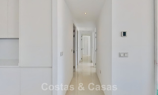 Modern tuinappartement te koop met 3 slaapkamers in golfresort op de New Golden Mile tussen Marbella en Estepona 53236 