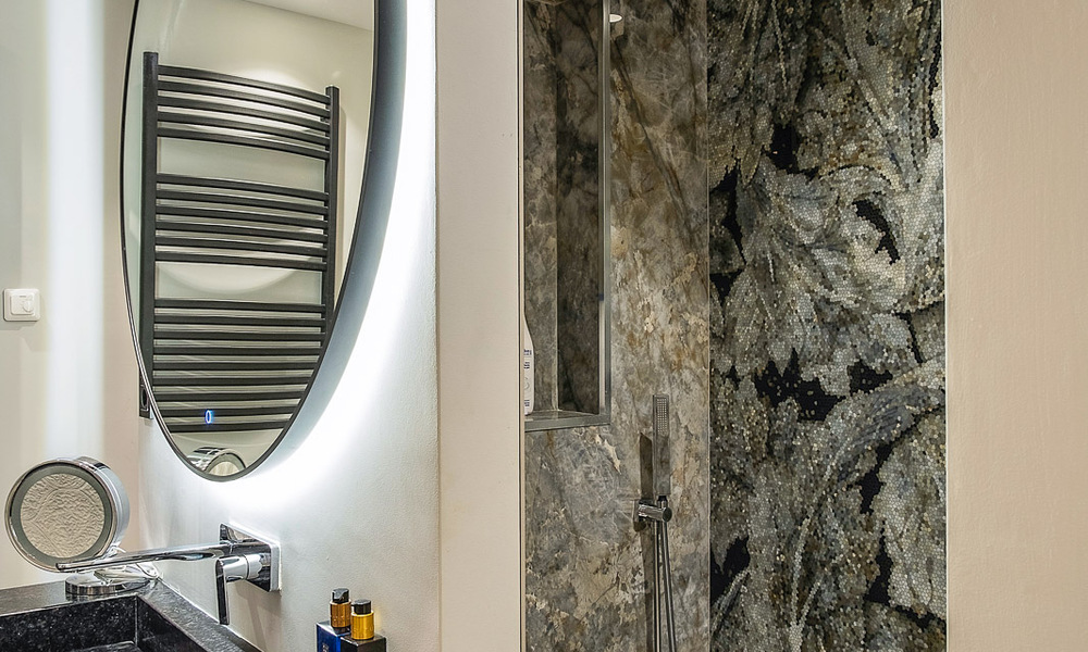 Luxe appartement te koop in een exclusief tweedelijnsstrand complex in Puerto Banus, Marbella 52126